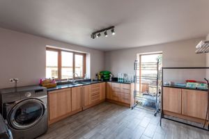 Photo 19- click for photo gallery